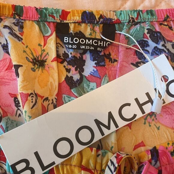NWT Bloomchic Top (size 18/20) - Picture 5 of 6